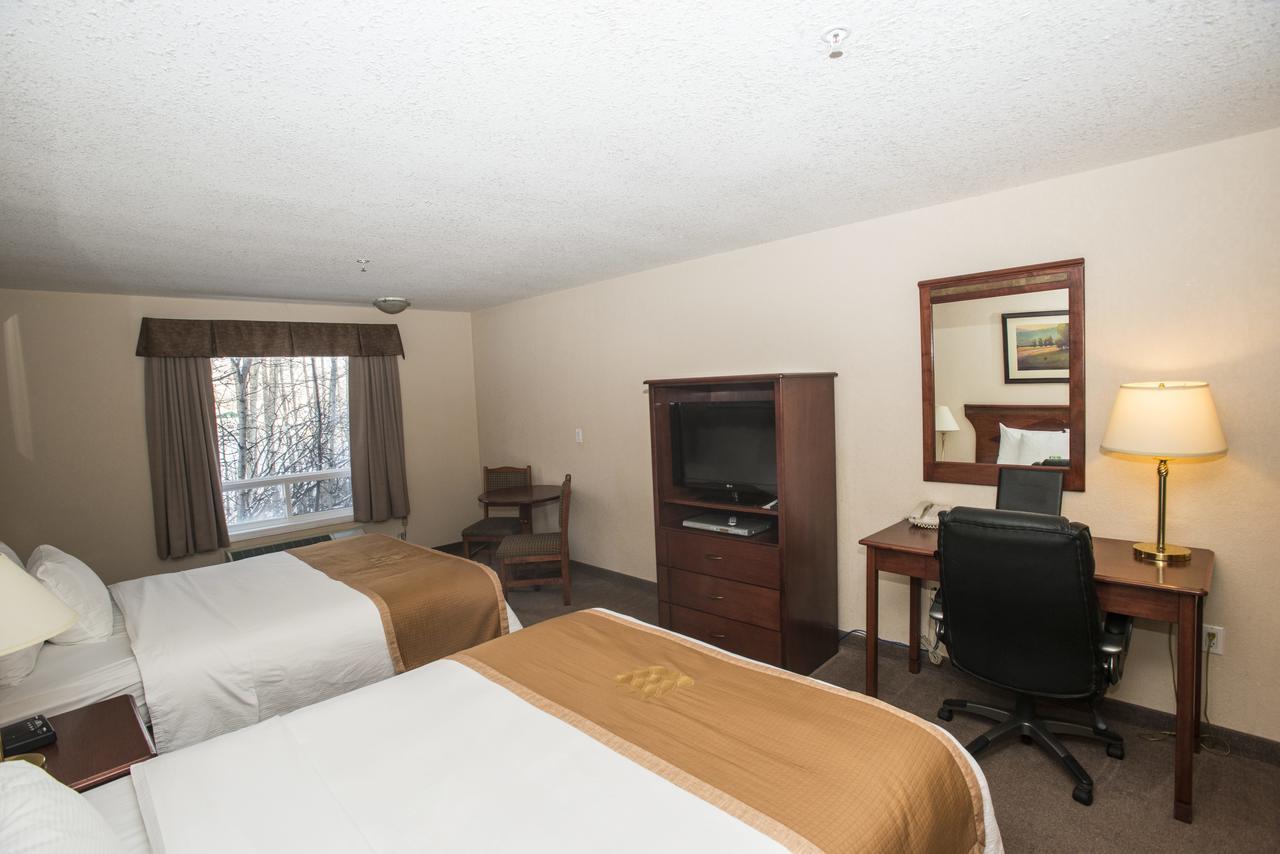 Lakeview Inns & Suites - Chetwynd Buitenkant foto