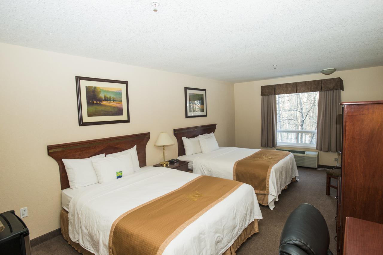 Lakeview Inns & Suites - Chetwynd Buitenkant foto