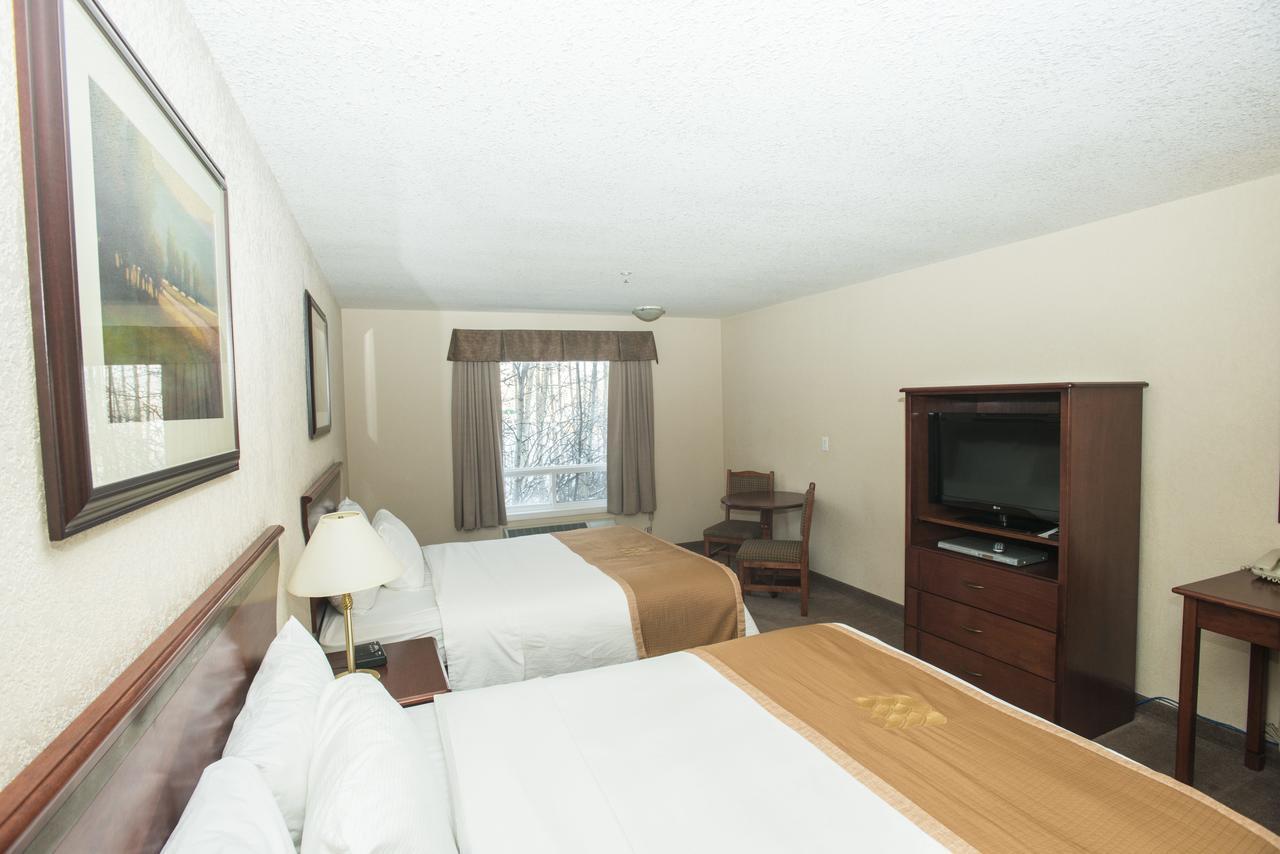 Lakeview Inns & Suites - Chetwynd Buitenkant foto