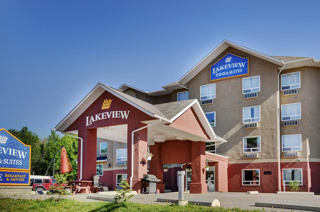 Lakeview Inns & Suites - Chetwynd Buitenkant foto